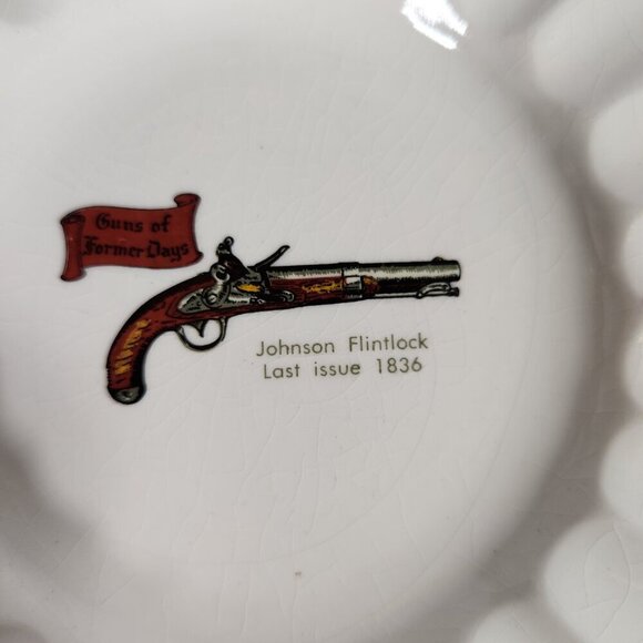 Guns Of Former Days Saucers Plates Set 2 Double Derringer & Johnson Flintlock - Picture 3 of 10